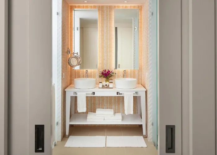 Premium Ocean View Suite